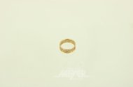Ring mit durchbrochenem Motiv