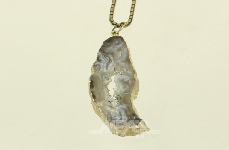 Kette in 333 GG, mit Achat-Geoden-Anhänger