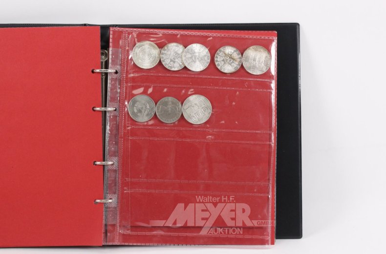 Münzalbum mit Silbermünzen