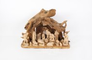 Krippe, Wurzelholz mit handgeschnitzen Figuren