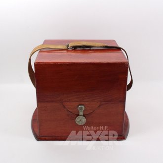 Marine-Chronometer mit Kyrillischer Inschrift
