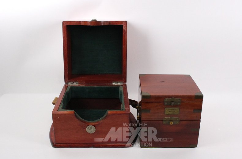 Marine-Chronometer mit Kyrillischer Inschrift