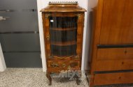 Kl. Vitrinenschrank