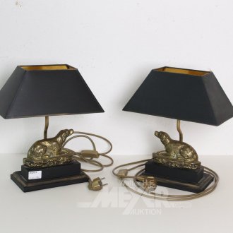 Paar Tischlampen mit liegenden Hunden