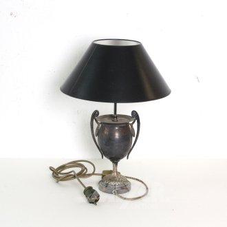 Tischlampe in franz. Urnenform