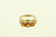 Ring mit 3 gelben Farbsteinen