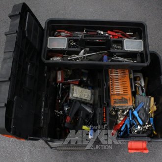 2 Werkzeugboxen mit Inhalt:
