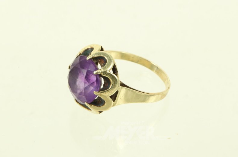 Ring mit gr. Amethyst