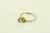 Ring mit 2 kl. Brillanten von je ca. 0,10ct