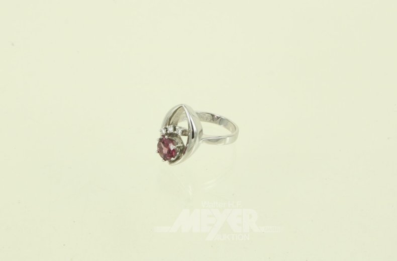 Ring mit Rodolith u. 3 kl. Brillanten