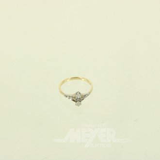Ring mit 4 Altschliffbrillanten u. 6 Diamantrosen