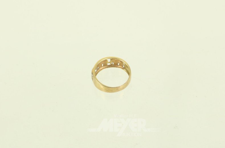 Ring mit Elefanten-Motiv