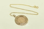Kette, 333 GG, mit Anhänger 'Medaille Maria Theresia', Fassung in 333 GG