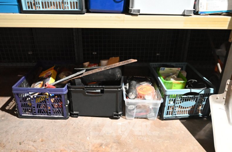 Posten Werkzeug und Gartengeräteequipment