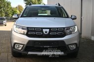 Dacia Sandero, silber