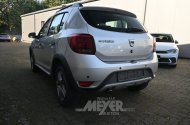 Dacia Sandero, silber