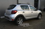 Dacia Sandero, silber