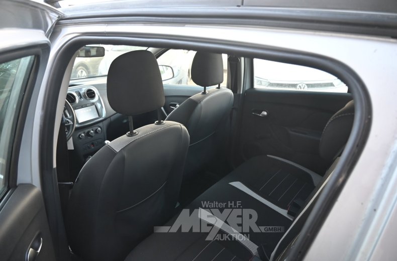 Dacia Sandero, silber