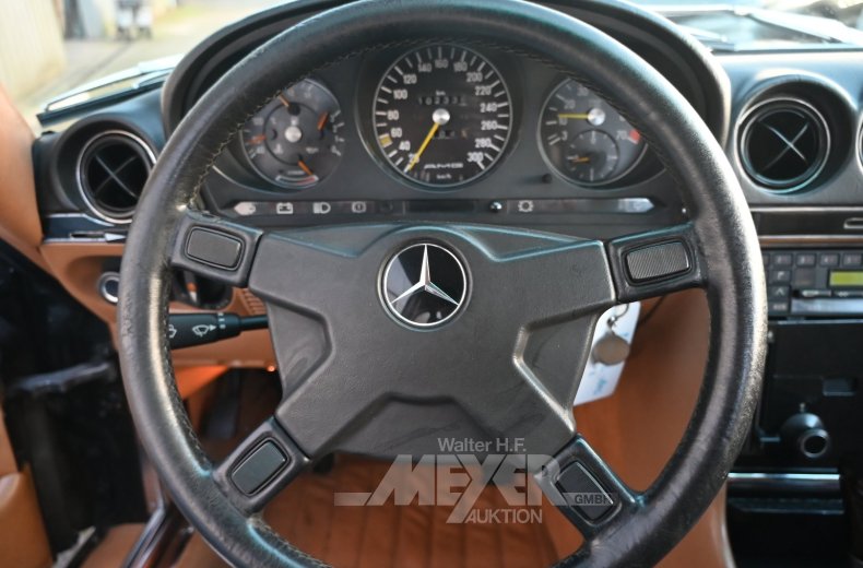 Mercedes-Benz W107 380 SL Cabrio, schwarz