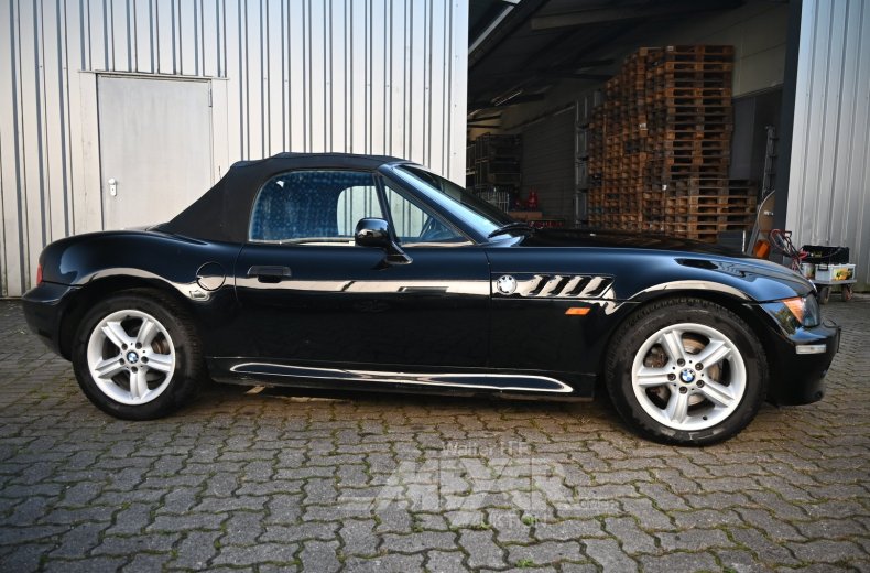 BMW Z3 Roadster 1.9i, schwarz