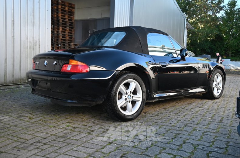 BMW Z3 Roadster 1.9i, schwarz