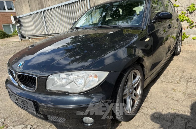 BMW 116i, schwarz