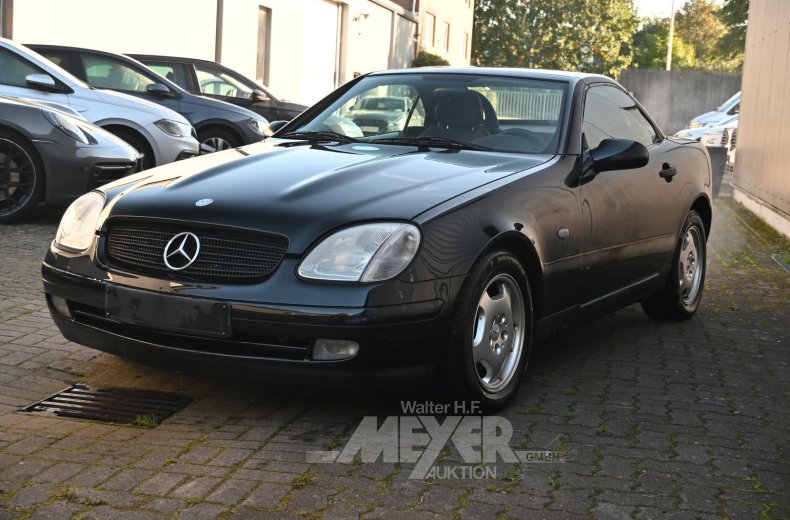 Mercedes Benz SLK 200, schwarz