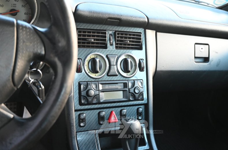 Mercedes Benz SLK 200, schwarz