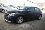 Mercedes-Benz A180, kosmosblack metallic