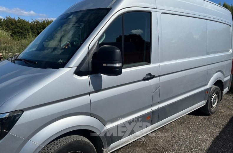 Volkswagen Crafter 30 TDI Autm. Trendline Kastenwagen, reflexsilber