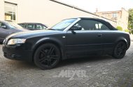 Audi A4 Cabriolet 3.2 FSI V6 Quattro, schwarz