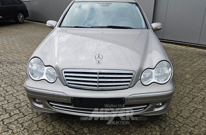 Mercedes-Benz W203 C200 CDI Elegance Automatik, grau