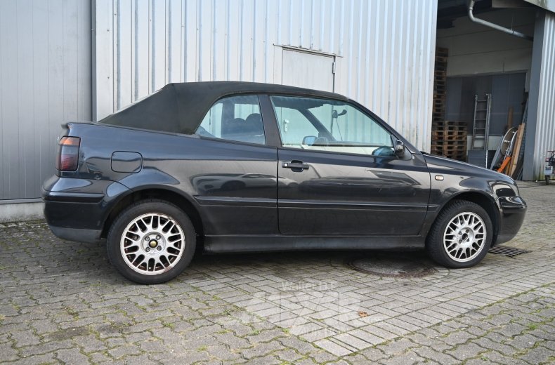 Volkswagen Golf IV Cabriolet, schwarz