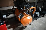 kl. Werkstattkolbenkompressor, orange