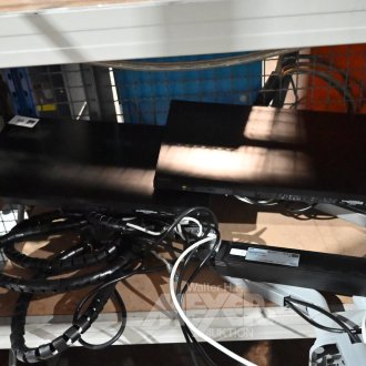 2 TFT-Monitore, 24"