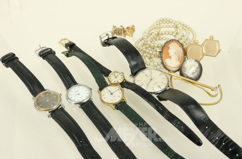 Konvolut Modeschmuck u. Armbanduhren im Schmuckkoffer