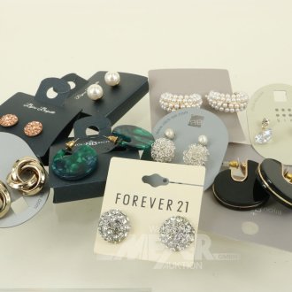 Konvolut Modeschmuck im schwarzen Schmuckkoffer