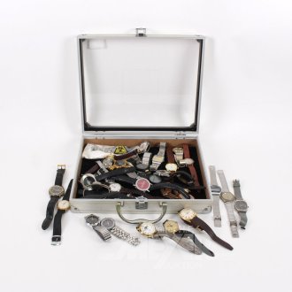 Gr. Konvolut versch. Armbanduhren
