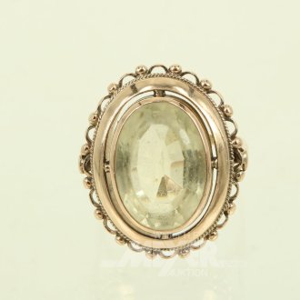 Ring mit hellgelbem Farbstein