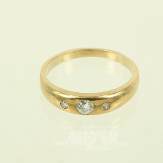 Damenring mit 3 Brillanten von ges. ca. 0,2ct