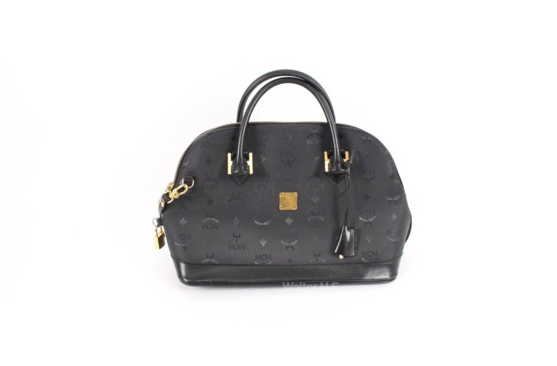 gr. Tragetasche sowie eine Handtasche, schwarz