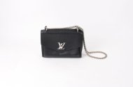 Kl. Handtasche 'Lock Me Chain Pochette'