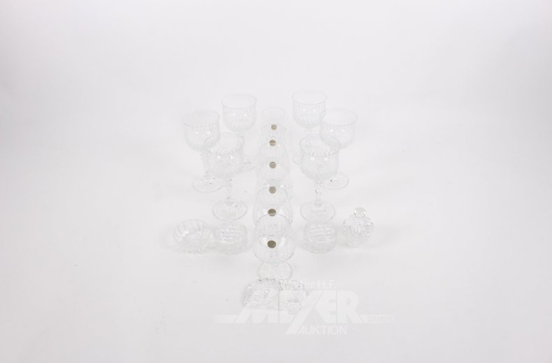 17 Glas- u. Kristallteile: