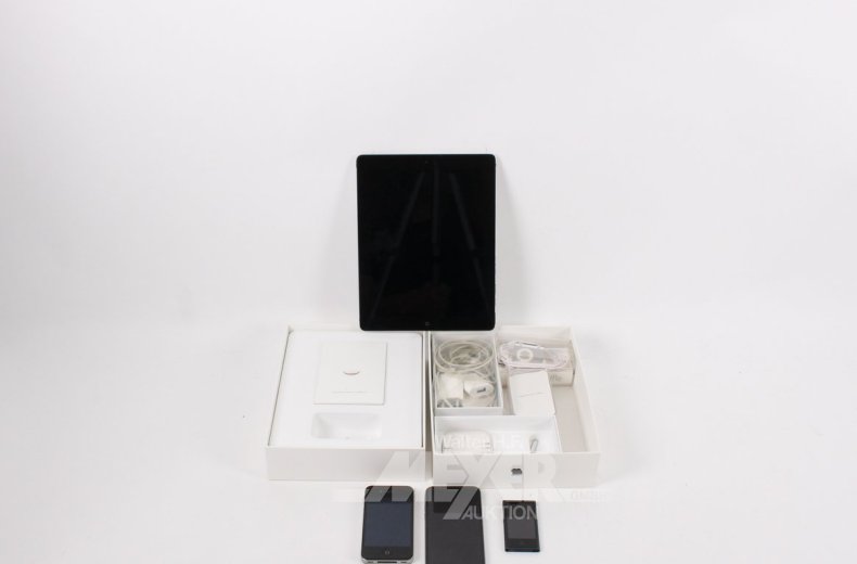 5 versch. Apple-Geräte:
