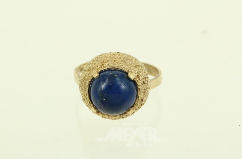 Ring mit rundem Lapislazuli-Cabochon
