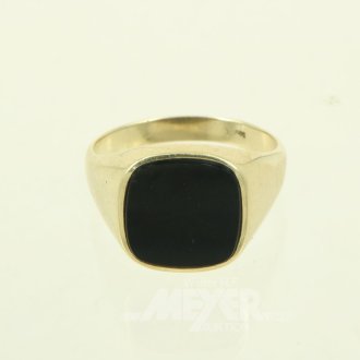 Ring mit Onyxplatte