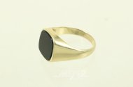 Ring mit Onyxplatte