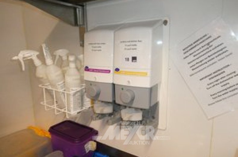 4 div. Desinfektions-, Handtuch- und Hygienespender