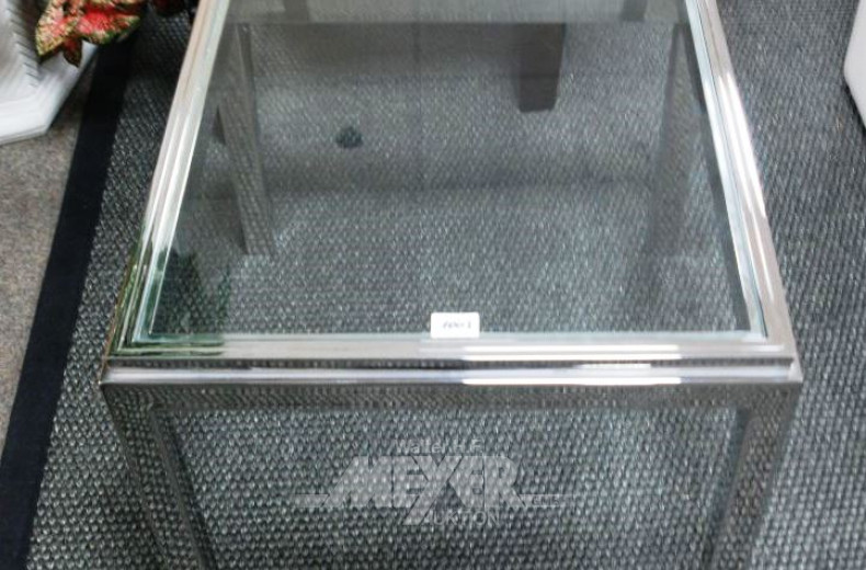 Paar Beistelltische, eckig,