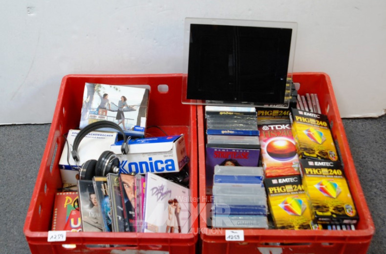 Posten div. Kleinelektronik: Kopfhörer,